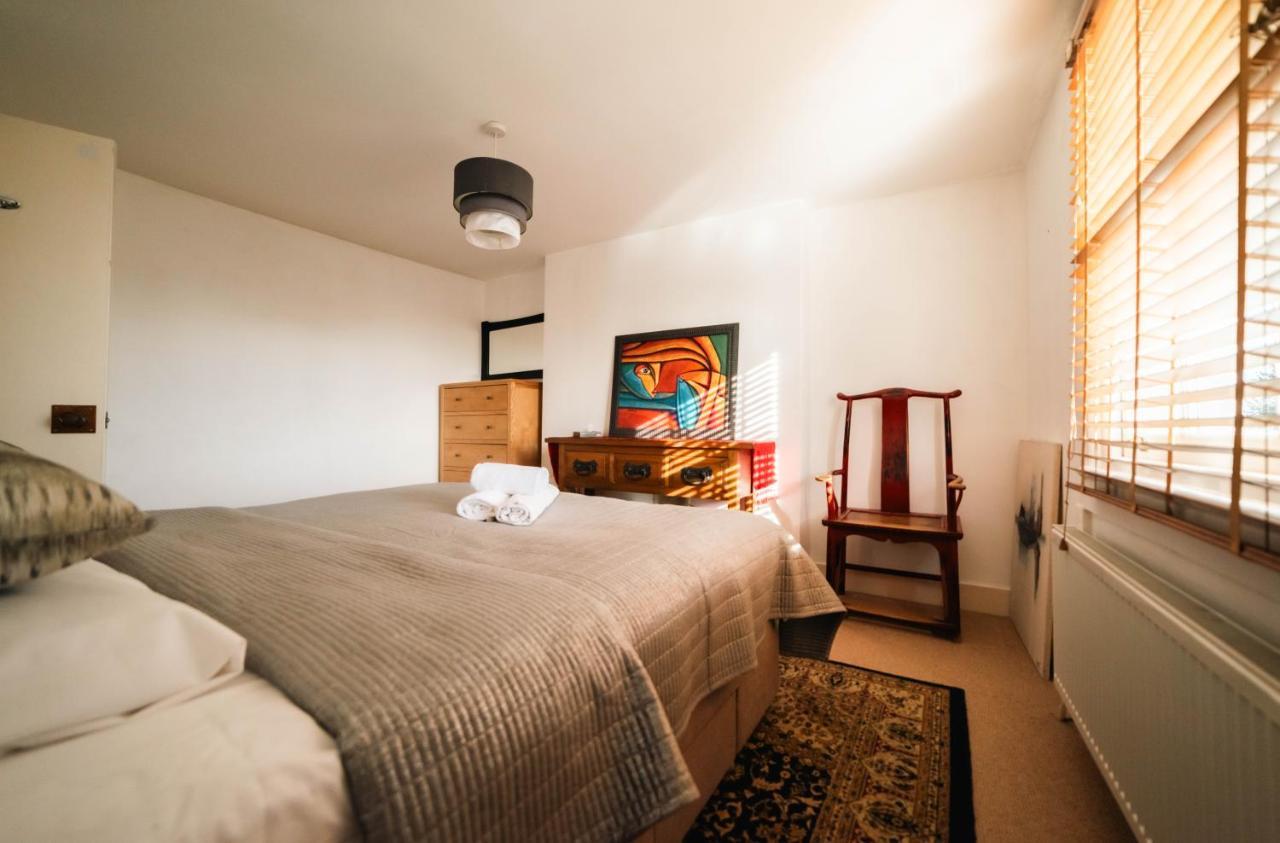 Stylish 2 Bedroom Flat In Camden Town Londra Esterno foto