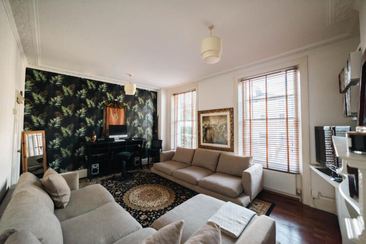 Stylish 2 Bedroom Flat In Camden Town Londra Esterno foto