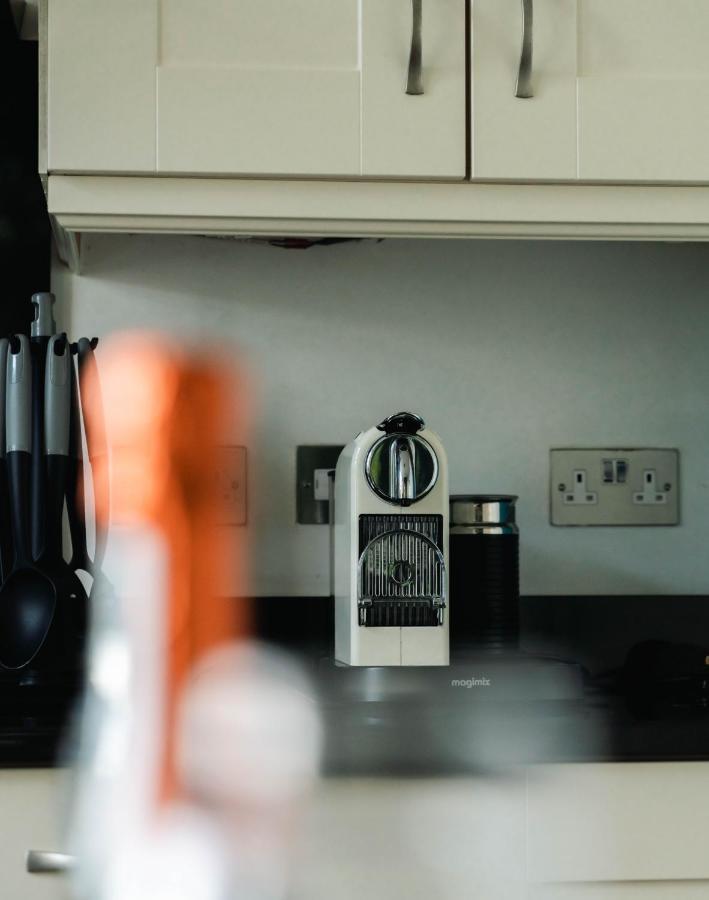 Stylish 2 Bedroom Flat In Camden Town Londra Esterno foto