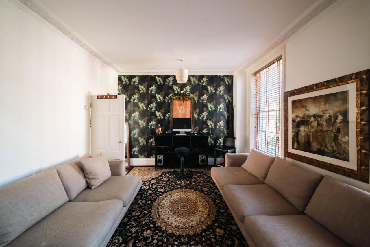 Stylish 2 Bedroom Flat In Camden Town Londra Esterno foto